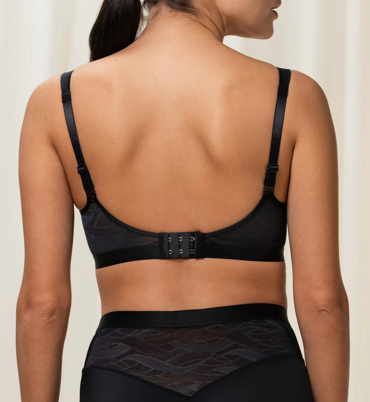 AIRY SENSATION MINIMISER BRA - Image 3