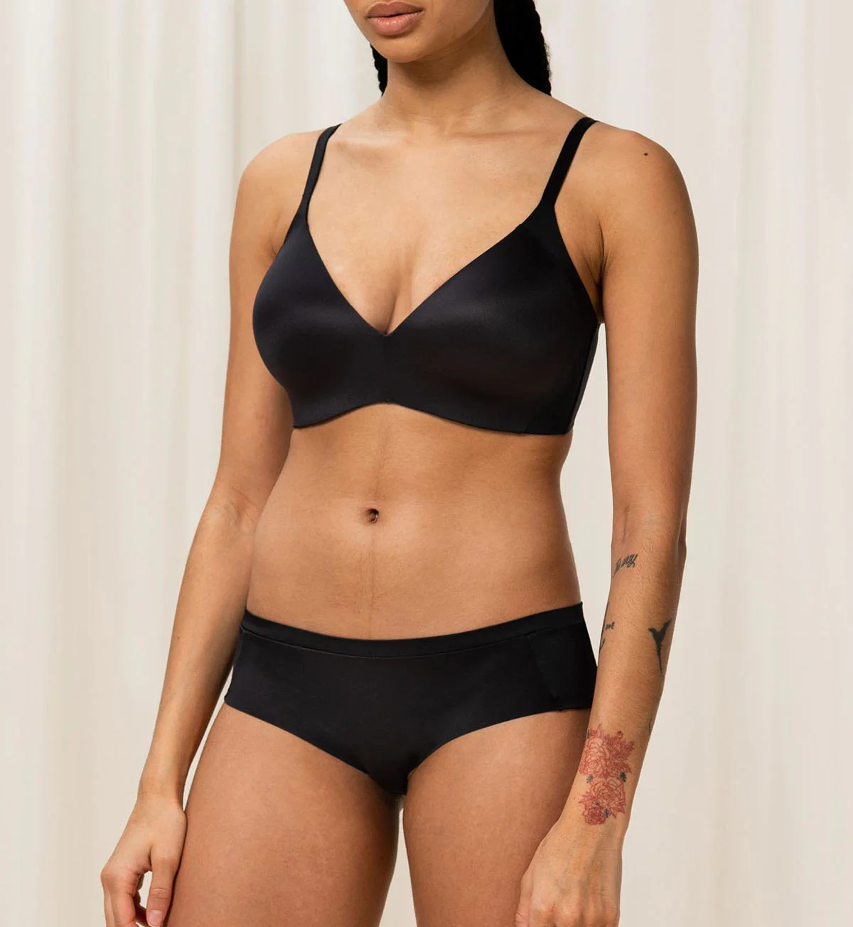 BODY MAKE-UP SOFT TOUCH HIPSTER - Image 5