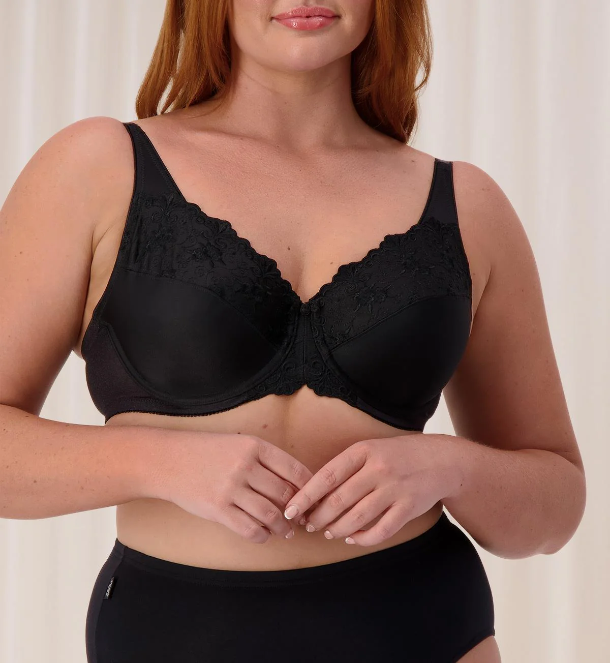 EMBROIDERED MINIMISER BRA - Image 5