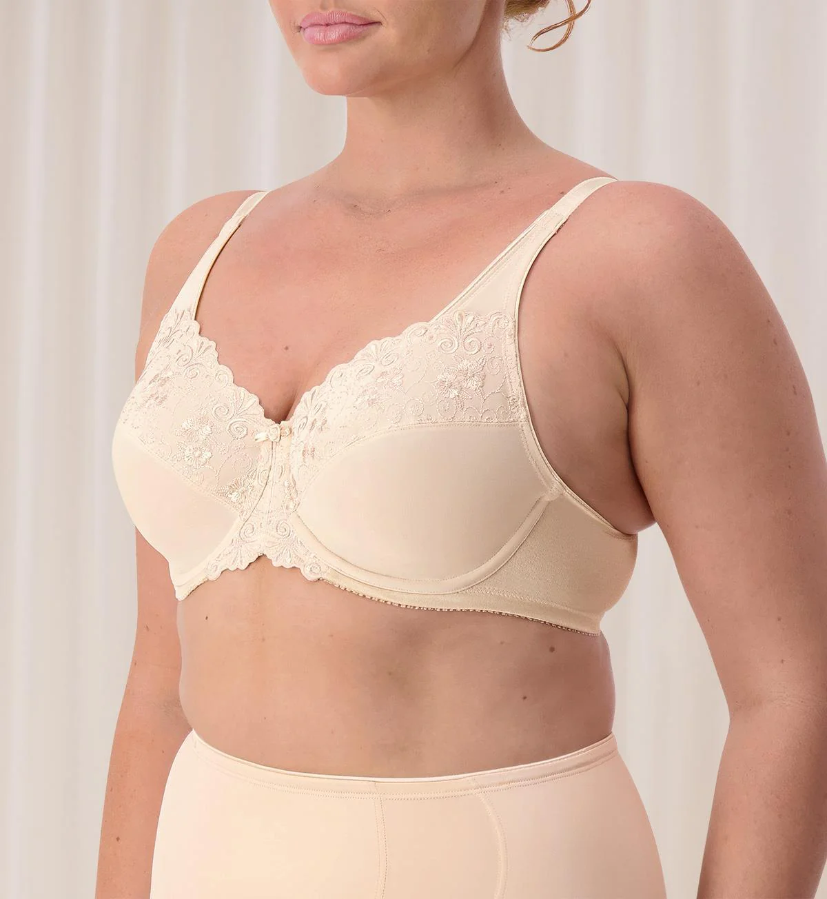EMBROIDERED MINIMISER BRA - Image 4