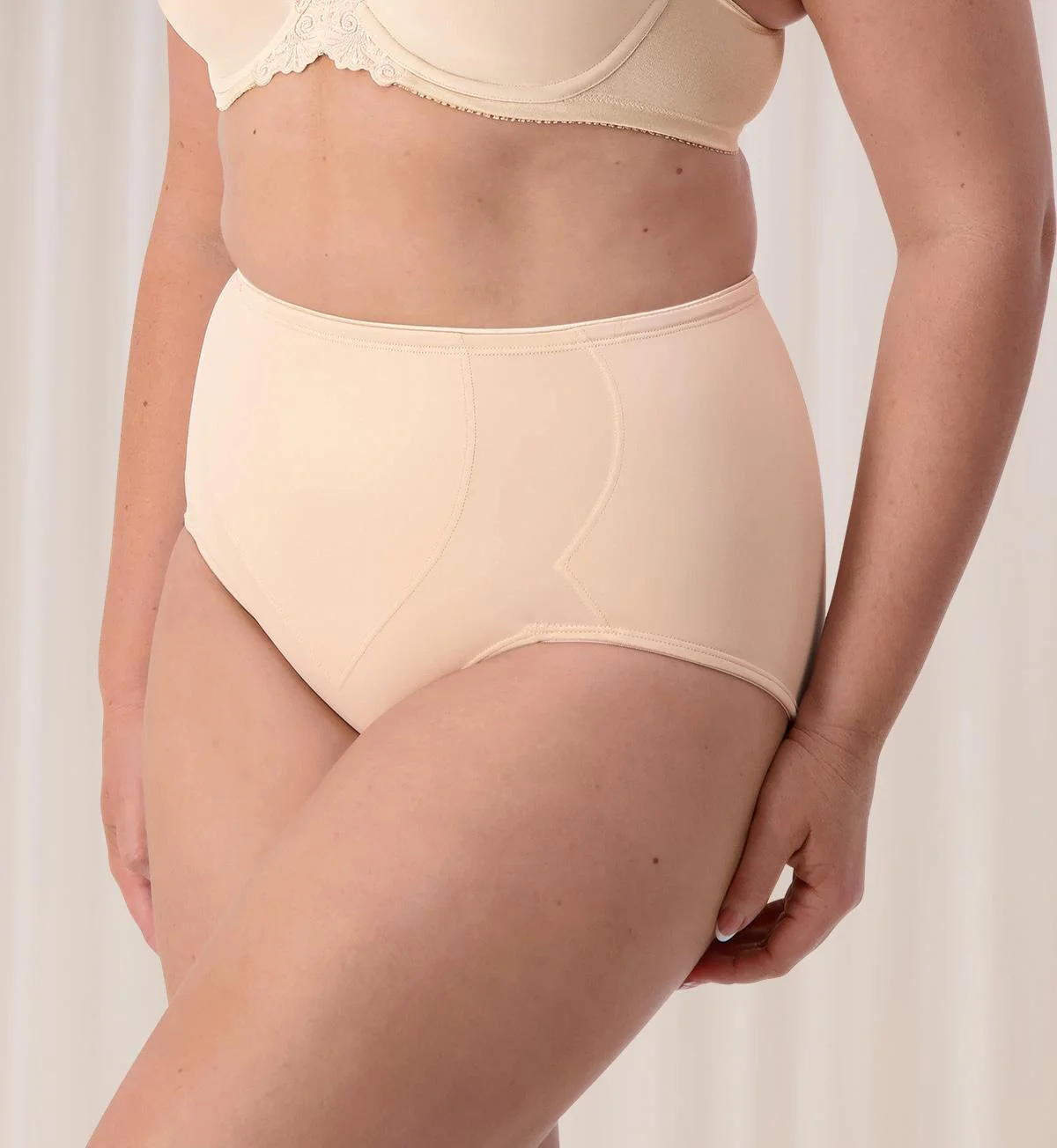 MINIMISER HIPS PANTY - Image 4